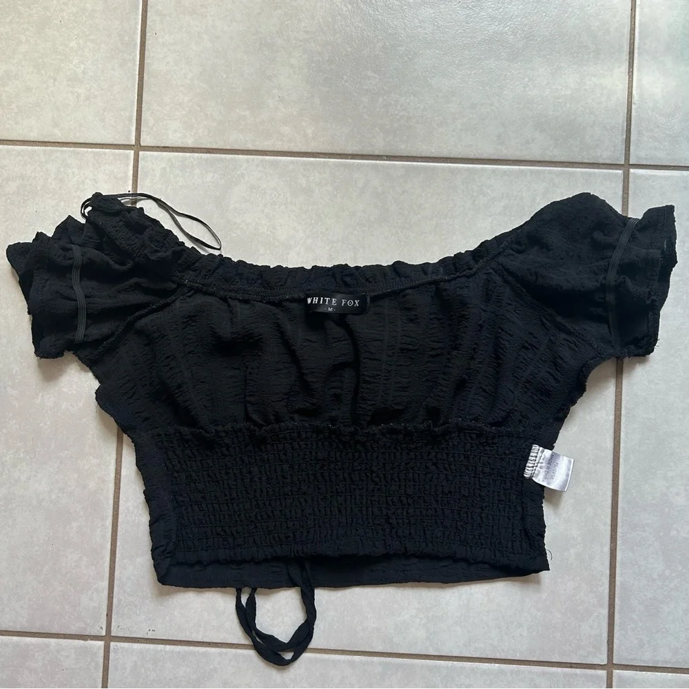 White Fox Boutique Gemini Off the Shoulder Crop - Picture 5 of 7